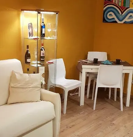 Sky-inn アパート